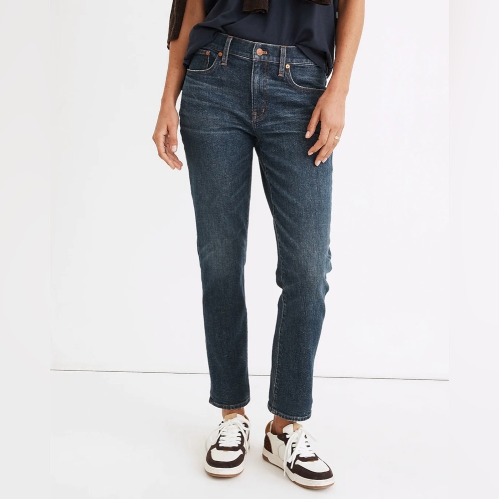 Madewell Tomboy Straight Jeans in Callan Wash Ankle Mid Rise Stretch